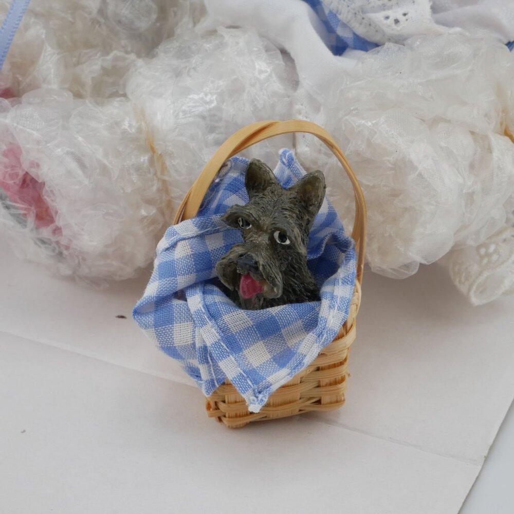 Marie Osmond Tiny Tots Dorothy/Wizard of Oz Doll W/Toto Basket COA VTG LE #8811 - Picture 3 of 7